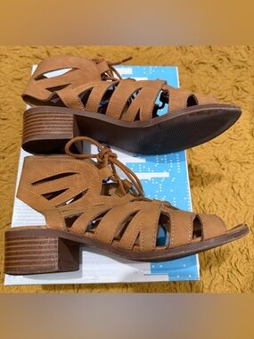 Women's Tan Strappy Block Heel Sandals